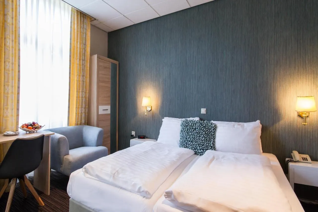 Grand Hotel Monopole Valkenburg aan de Geul 3*,  Nederland